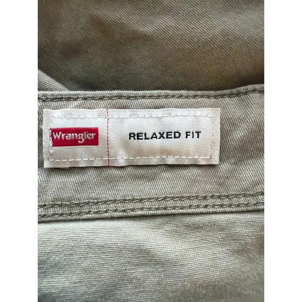 Wrangler Relaxed Fit Cargo Shorts Men Khaki Tan Size 38 40